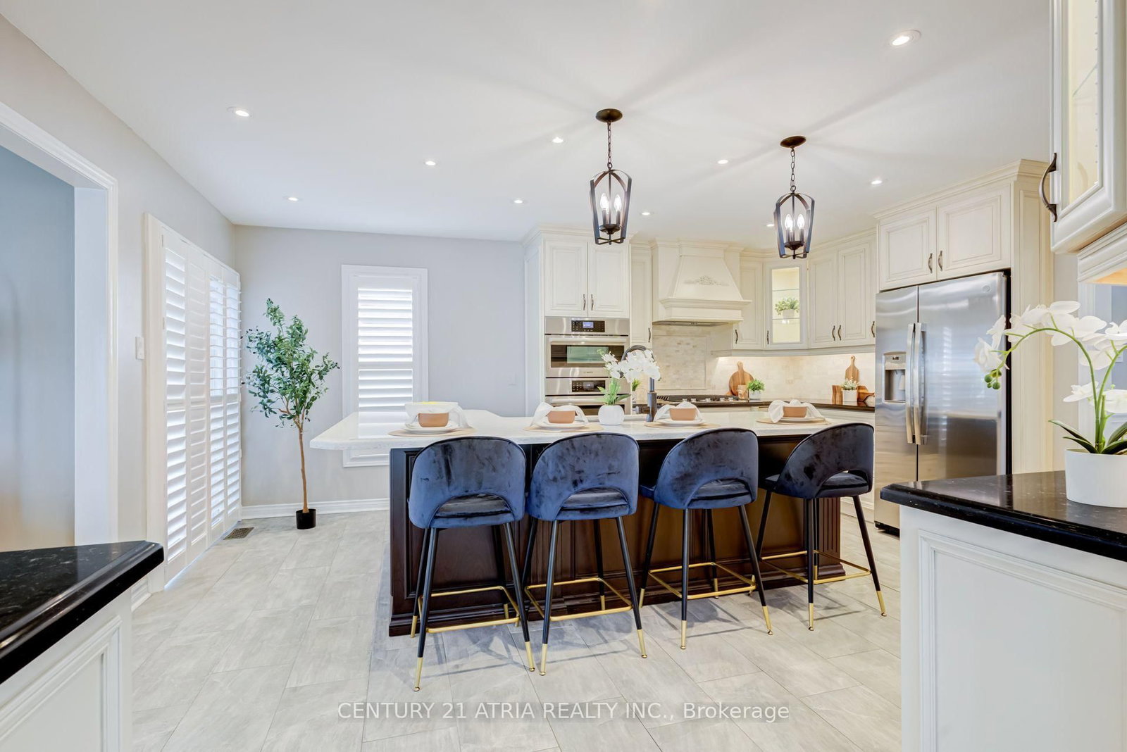 14 Robert Attersley Drive W • Whitby, ON photo 9