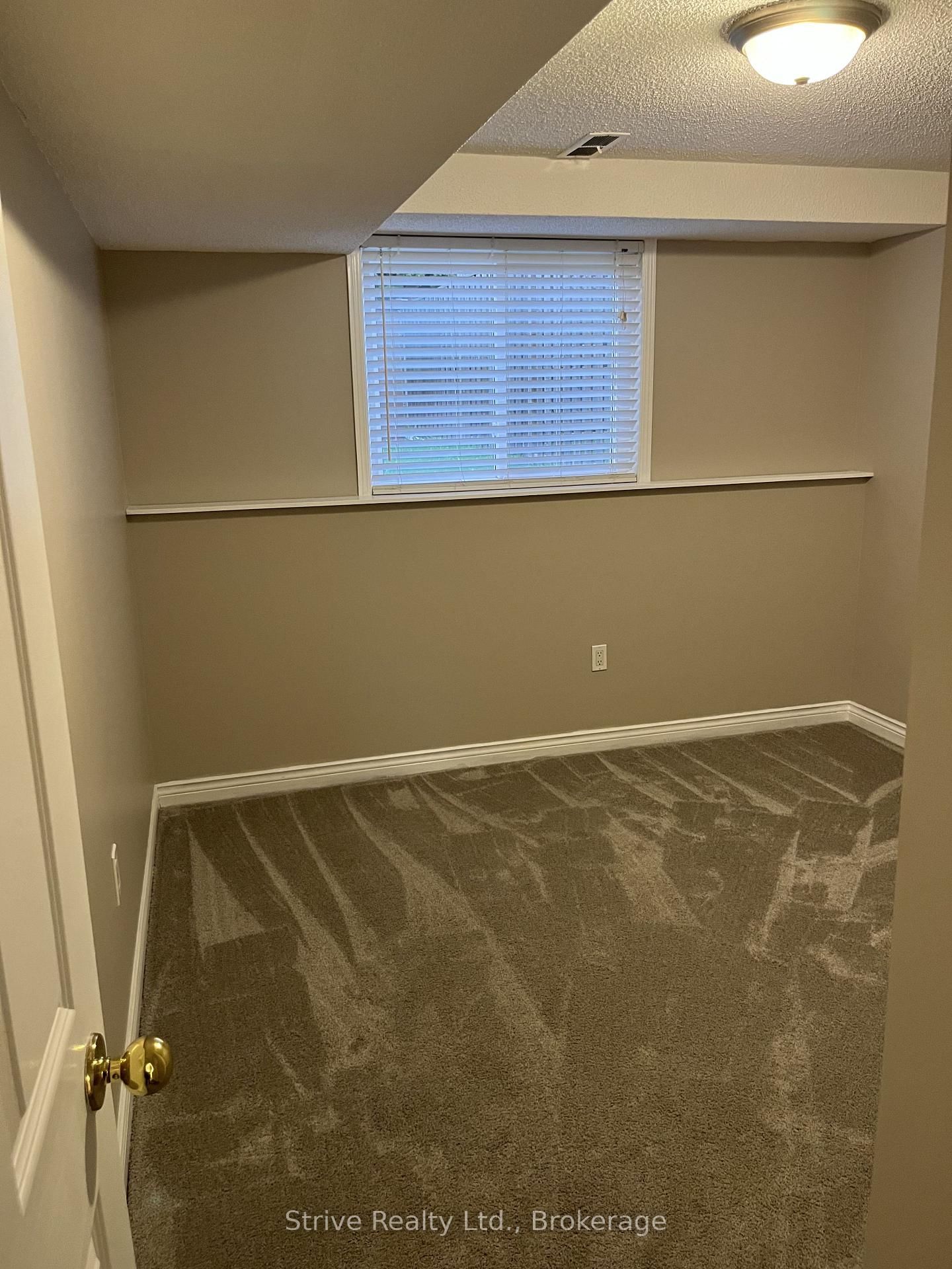 1013 Attersley Drive • Oshawa, ON photo 16