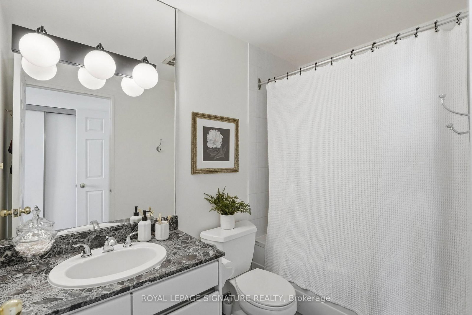 20 Guildwood Parkway • #PH1 • Toronto, ON photo 13
