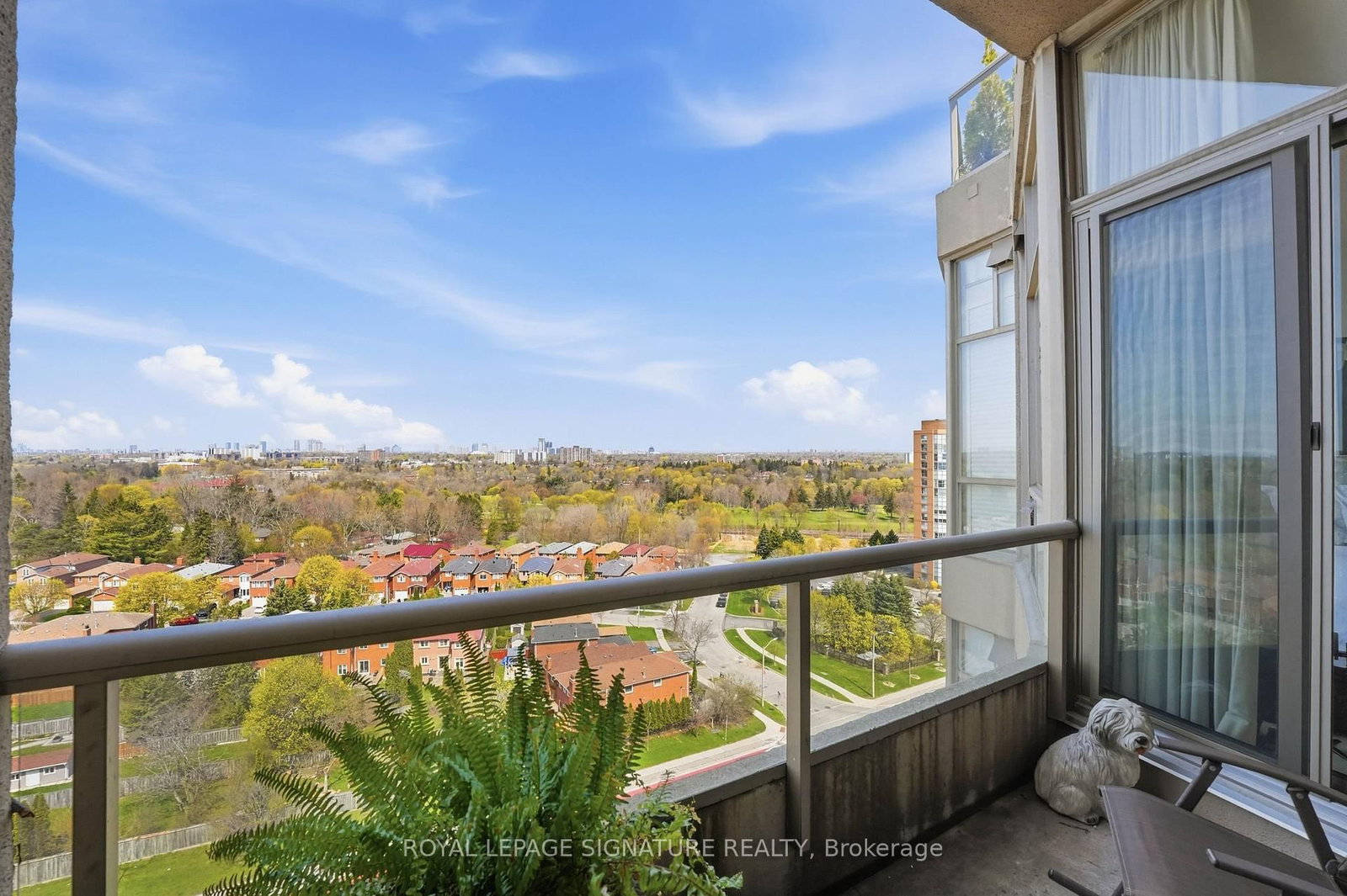 20 Guildwood Parkway • #PH1 • Toronto, ON photo 16