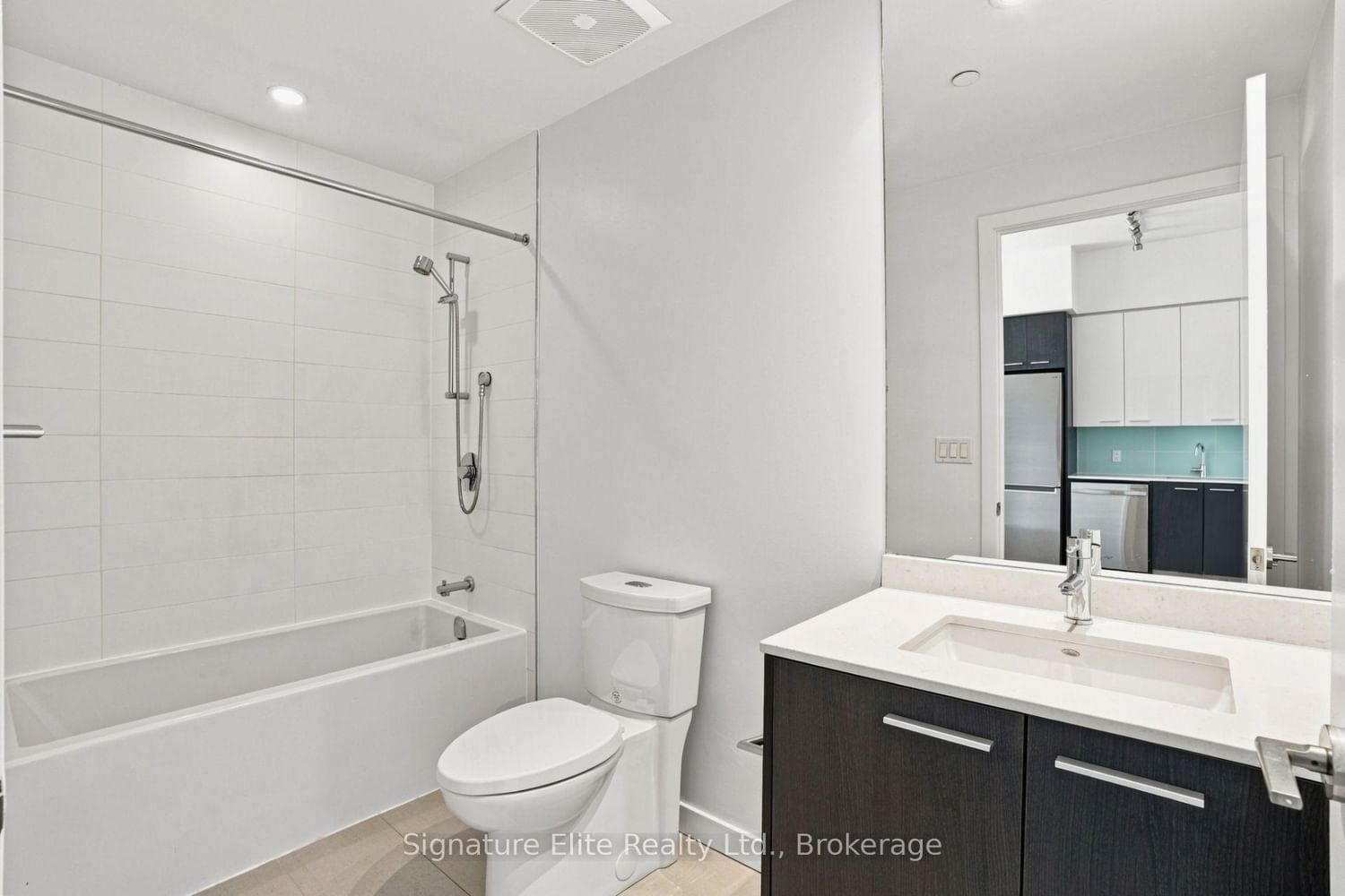 201-1075 Queen St, Toronto, view 15