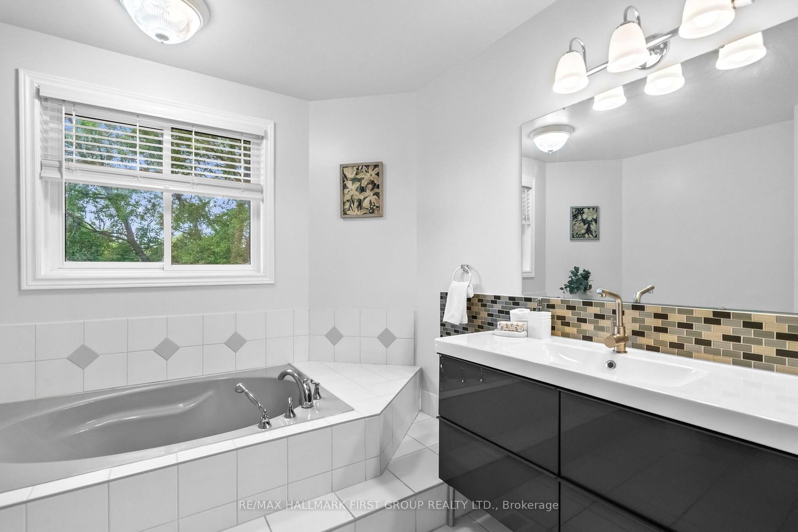 60 Spiers Crescent • Ajax, ON photo 18