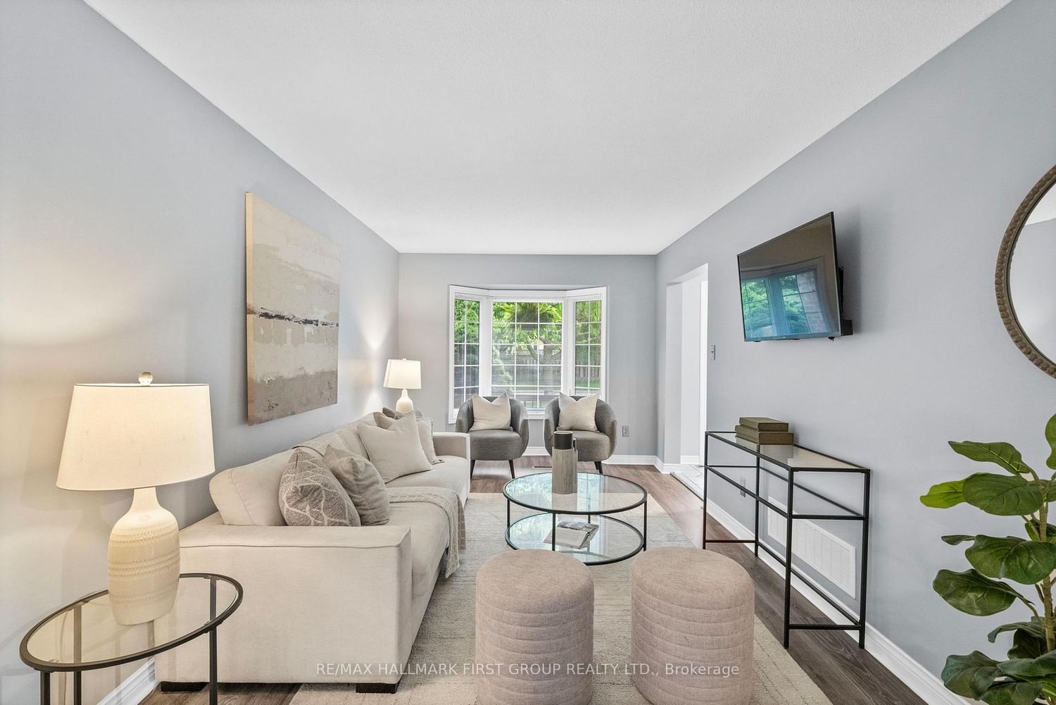 60 Spiers Crescent • Ajax, ON photo 3