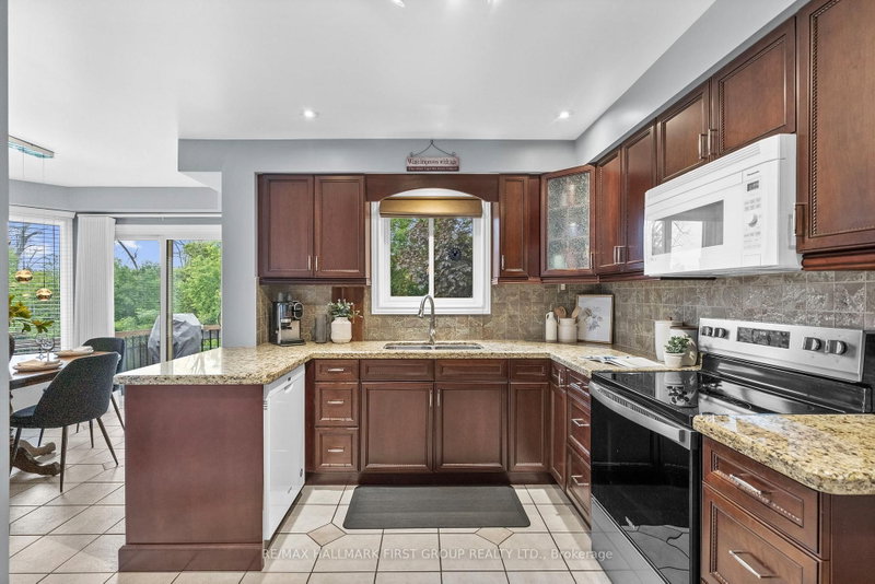 60 Spiers Ajax,ON L1S 6Y6 — Photo 8