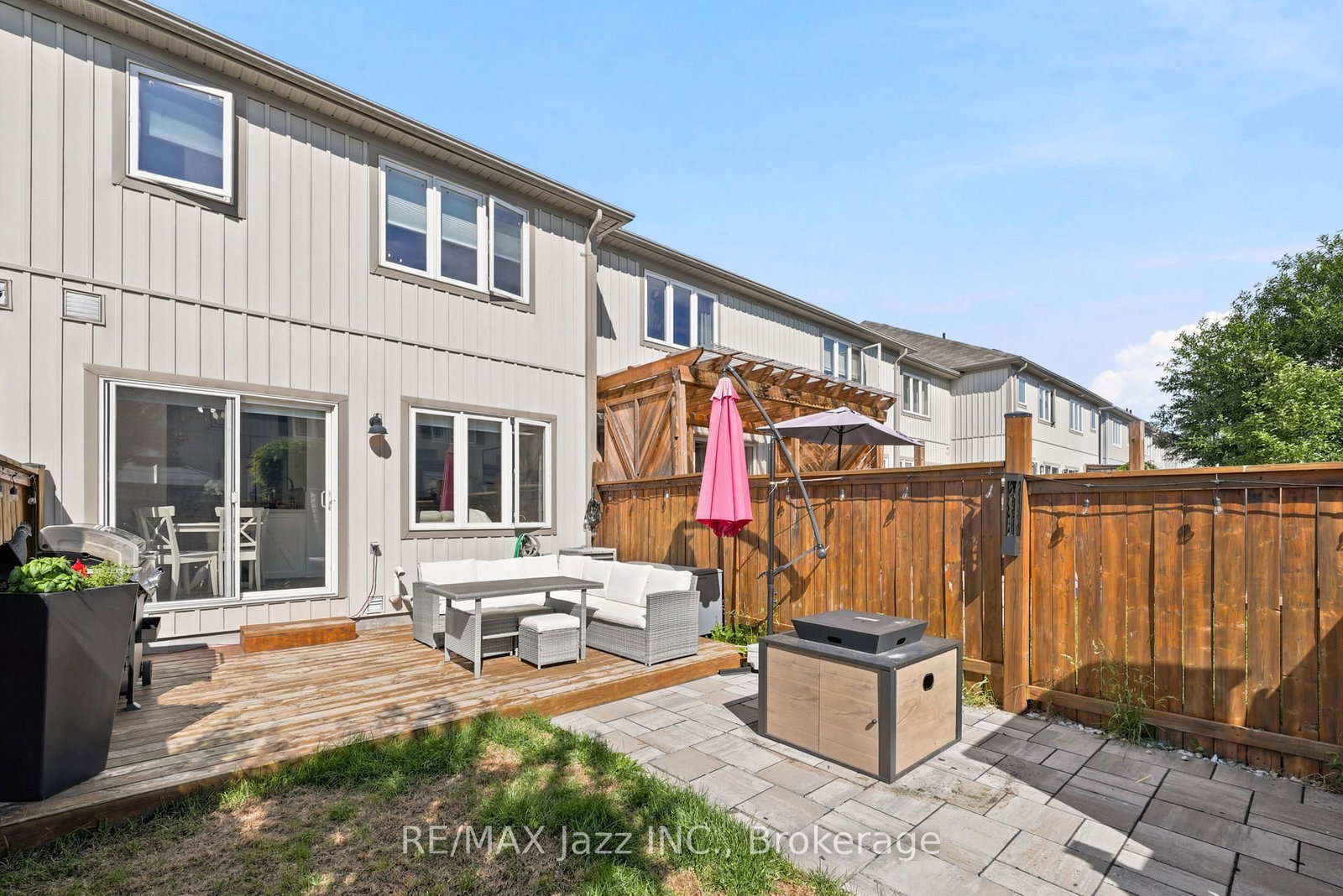 15 Farmstead Drive • Clarington, ON photo 33
