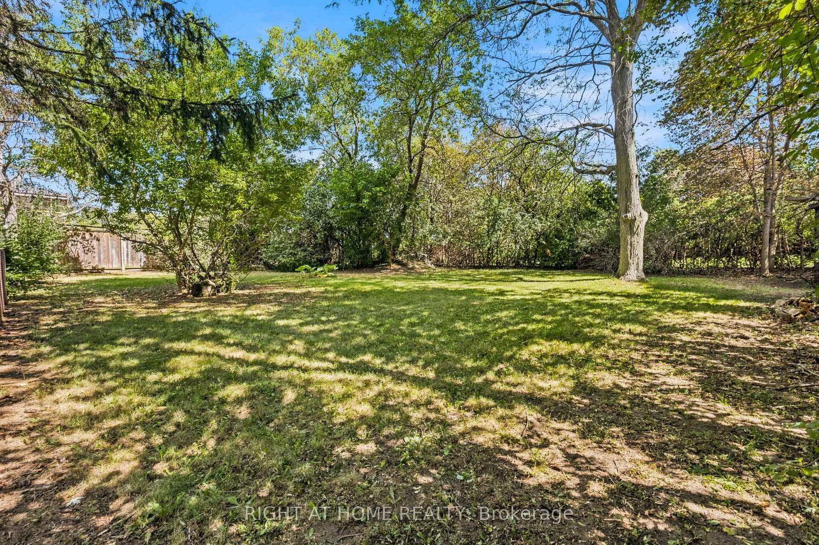 26 Phair Avenue • Clarington, ON photo 12