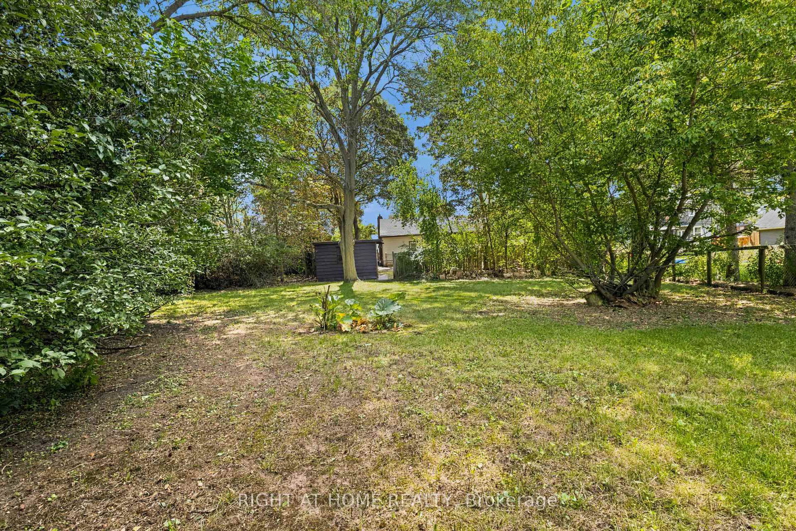 26 Phair Avenue • Clarington, ON photo 15