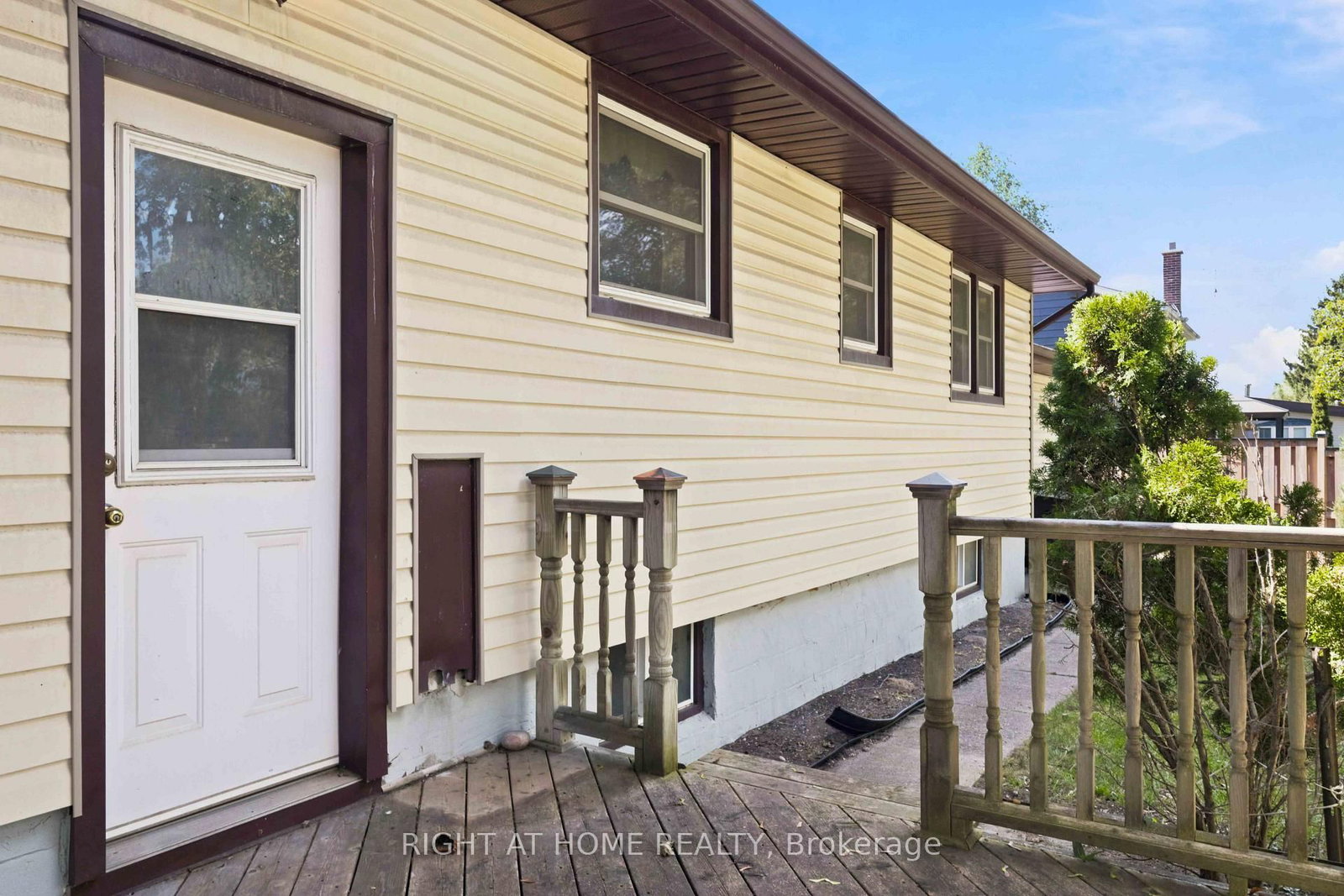 26 Phair Avenue • Clarington, ON photo 19