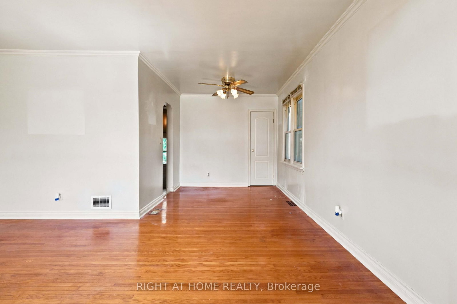 26 Phair Avenue • Clarington, ON photo 23