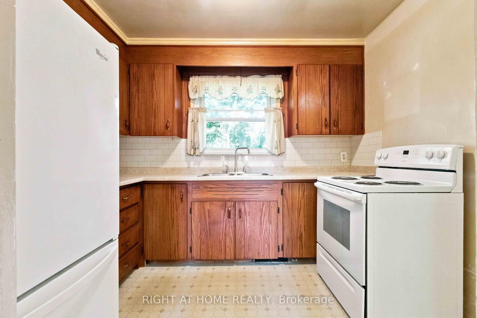 26 Phair Avenue • Clarington, ON photo 24