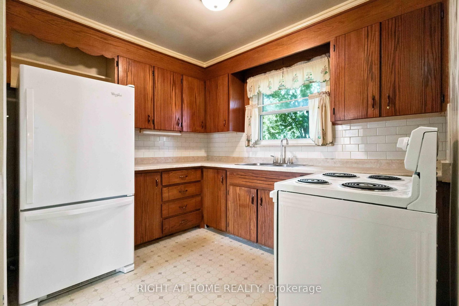 26 Phair Avenue • Clarington, ON photo 25