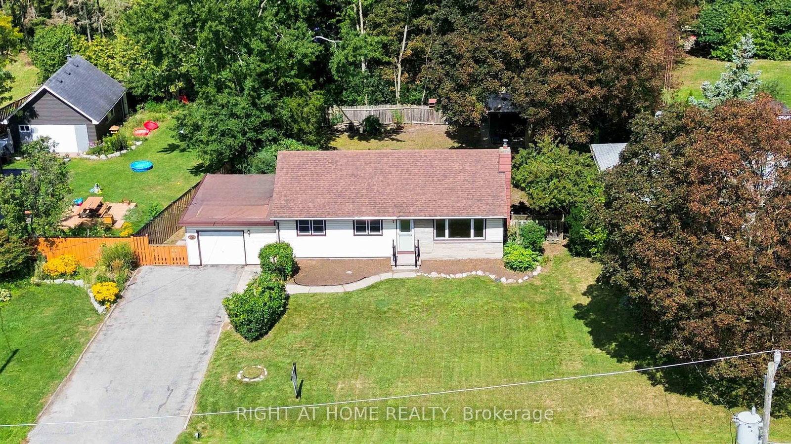 26 Phair Avenue • Clarington, ON photo 6