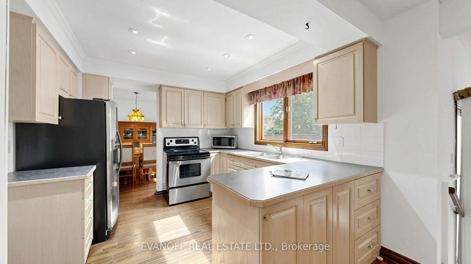 67 Satchell Boulevard • Toronto, ON photo 17