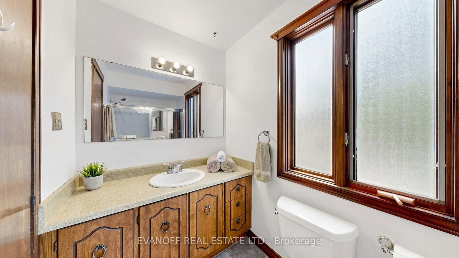 67 Satchell Boulevard • Toronto, ON photo 36