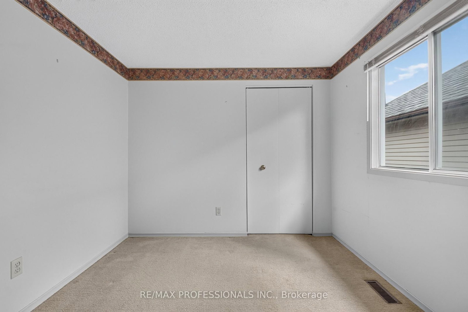 1001 Redbird Crescent • Pickering, ON photo 30