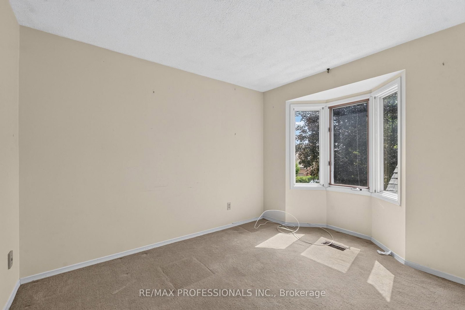 1001 Redbird Crescent • Pickering, ON photo 31