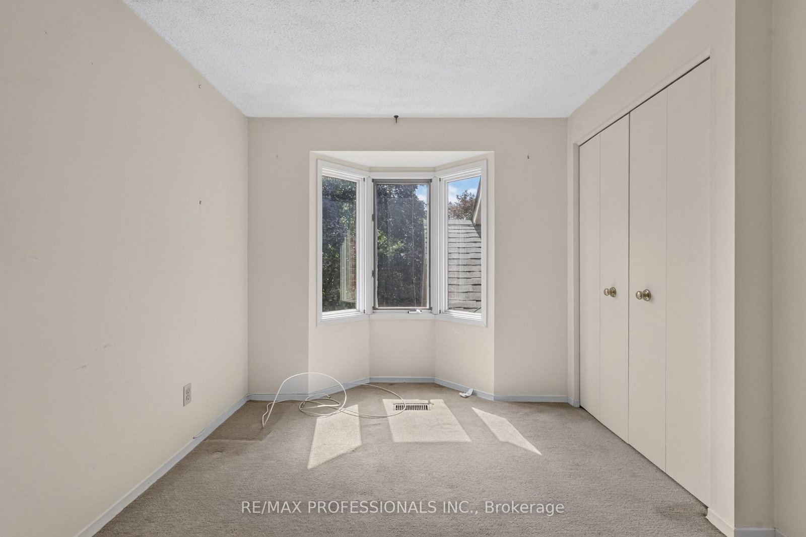 1001 Redbird Crescent • Pickering, ON photo 32