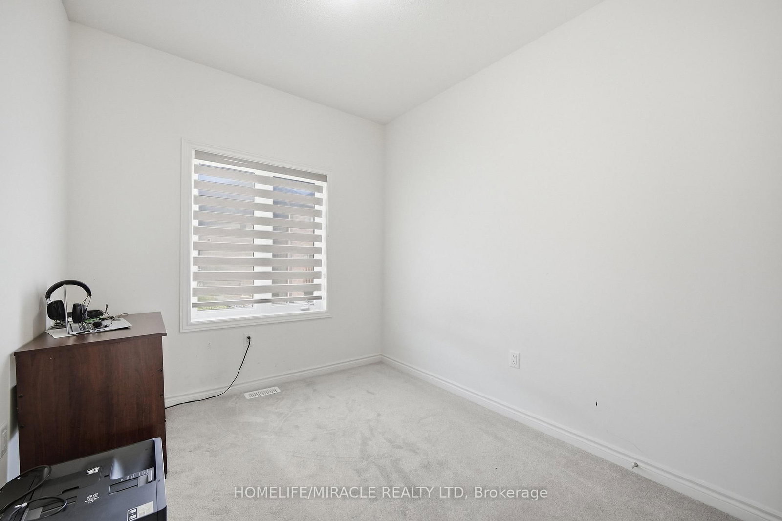 1230 Rexton Drive • Oshawa, ON photo 32