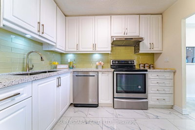 4101 Sheppard Avenue E • #1006 • Toronto, ON photo 8