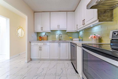 4101 Sheppard Avenue E • #1006 • Toronto, ON photo 9