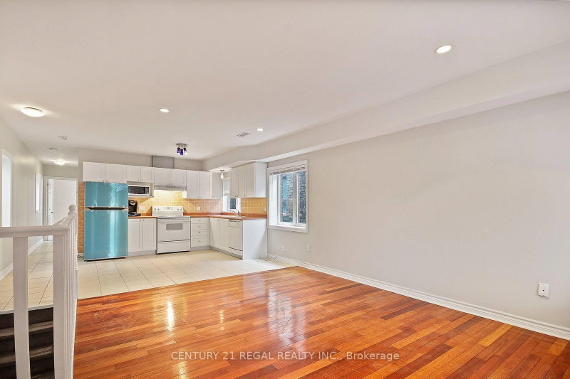 2nd Floor - 1117 Queen Street E