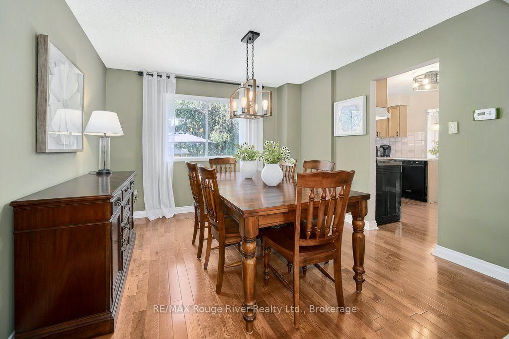 939 Catskill Drive • Oshawa, ON photo 11