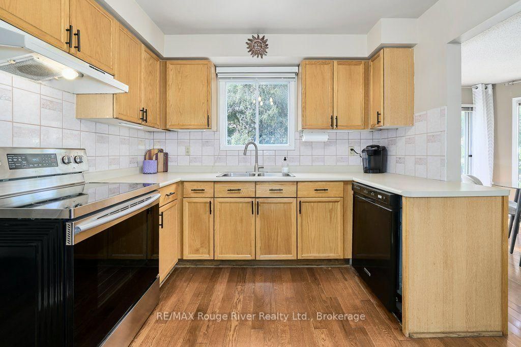 939 Catskill Drive • Oshawa, ON photo 13