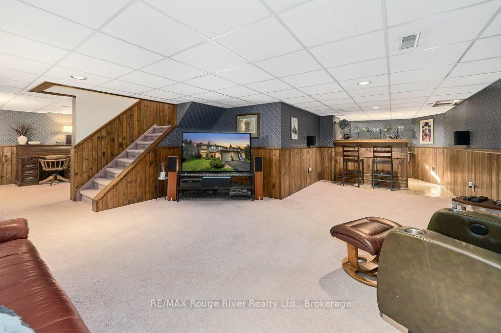 939 Catskill Drive • Oshawa, ON photo 32