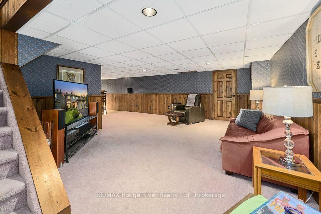 939 Catskill Drive • Oshawa, ON photo 33