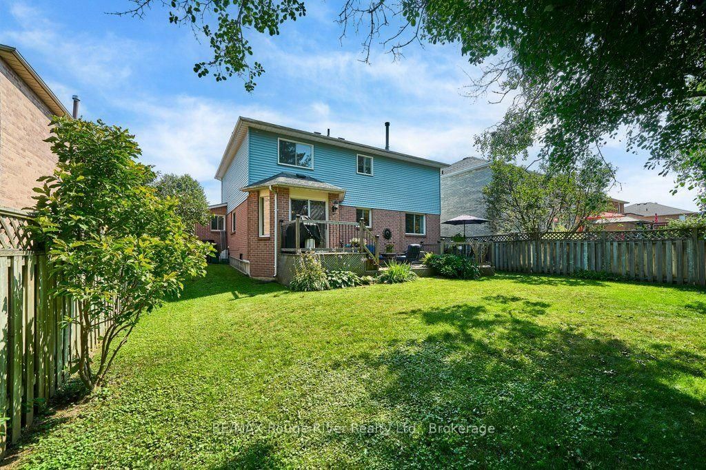 939 Catskill Drive • Oshawa, ON photo 38