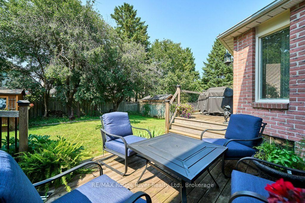 939 Catskill Drive • Oshawa, ON photo 43