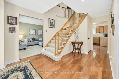 939 Catskill Drive • Oshawa, ON photo 6