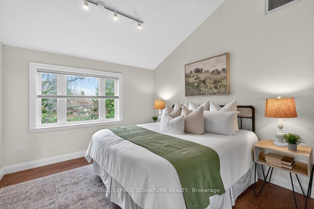 2 Pine Ridge Drive • Toronto, ON photo 25