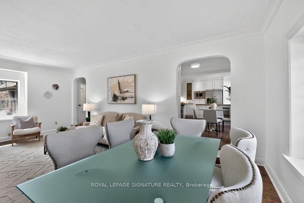 2 Pine Ridge Drive • Toronto, ON photo 8