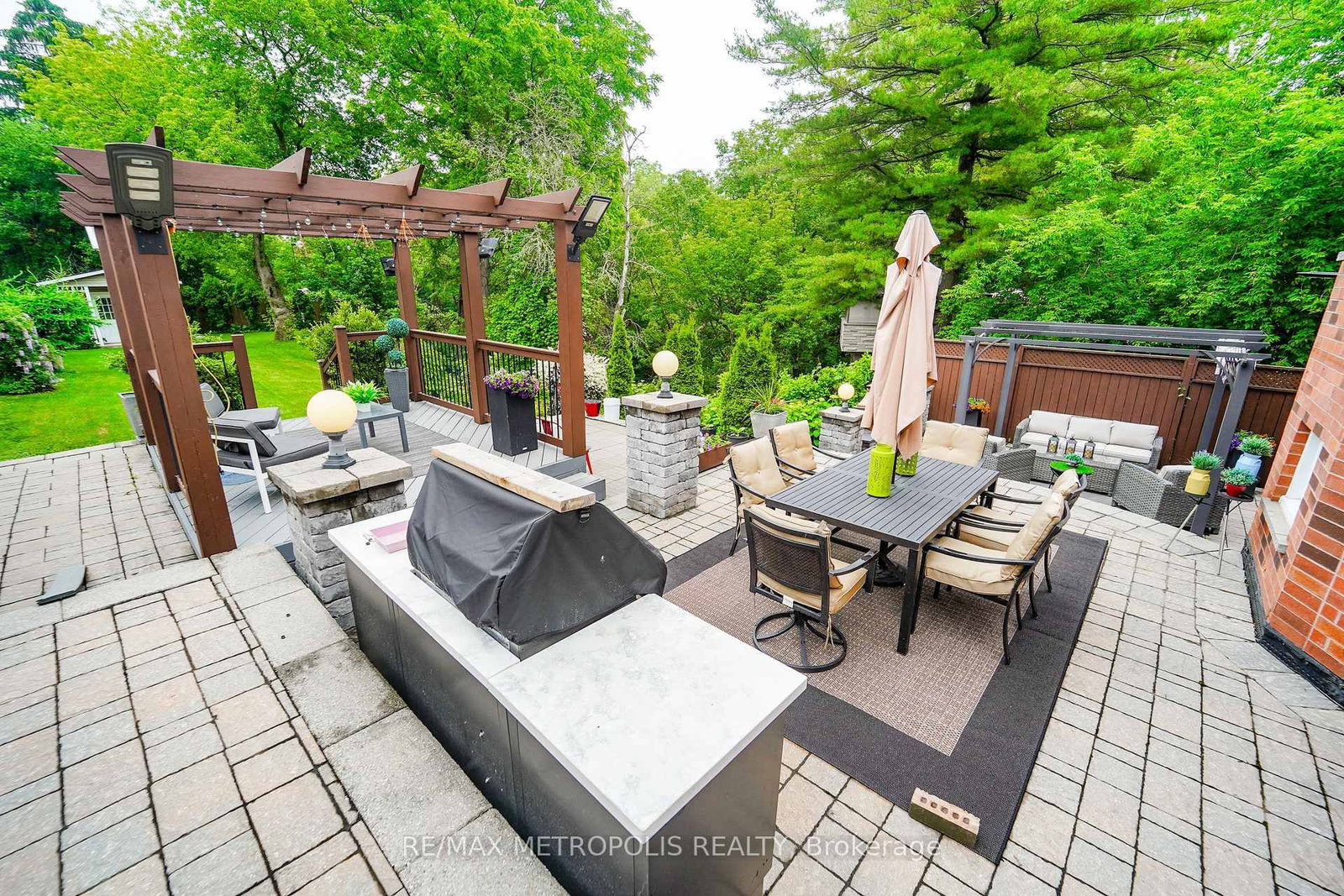 37 Bennett Road • Toronto, ON photo 14