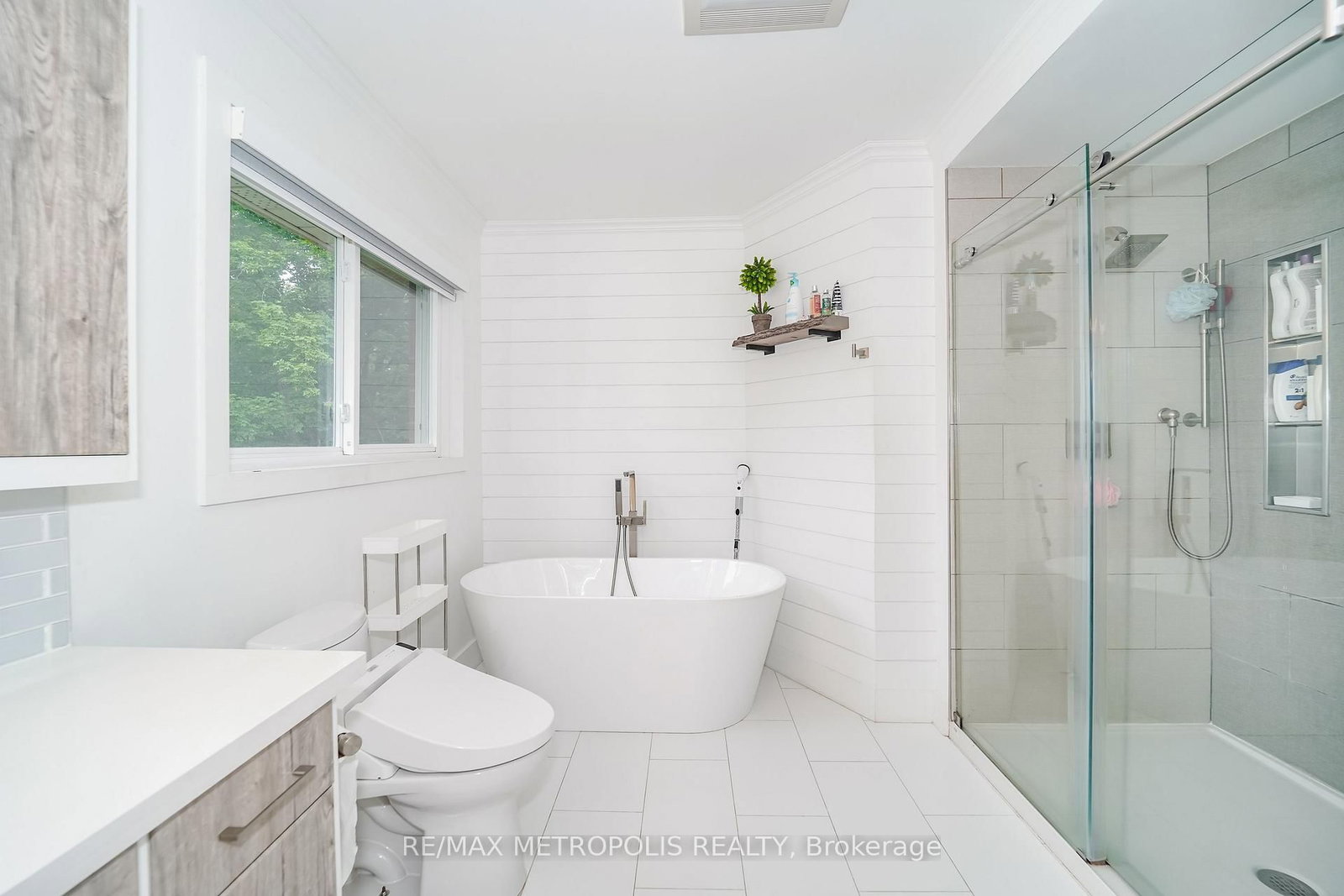 37 Bennett Road • Toronto, ON photo 43