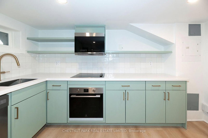 Lower - 1105 Queen Street