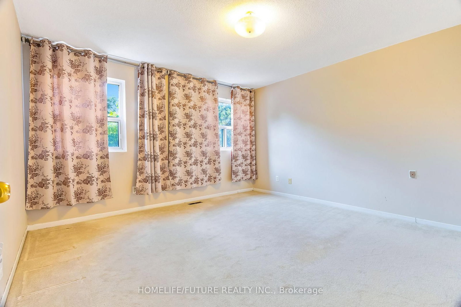 124 Dusay Place • #174 • Toronto, ON photo 11