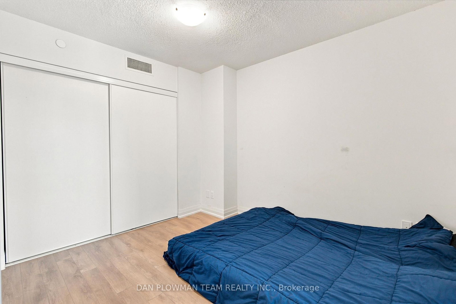 20 Meadowglen Place • #227 • Toronto, ON photo 14