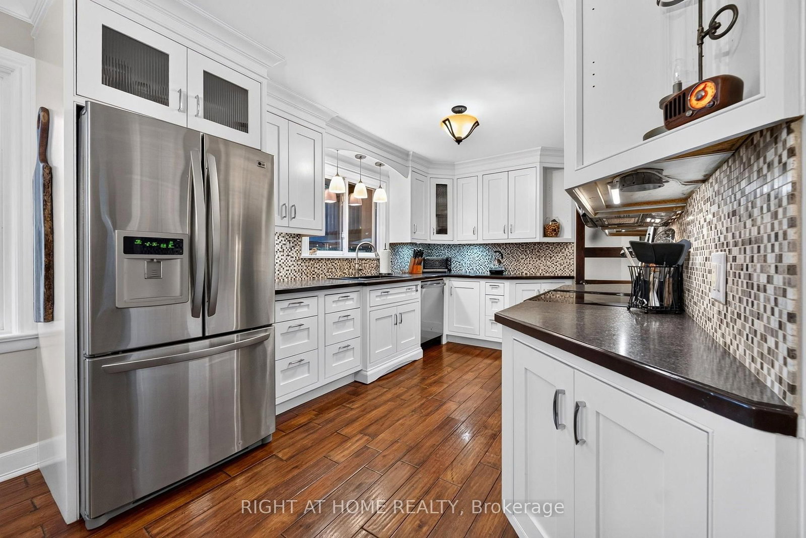 937 Chevrolet Street • Oshawa, ON photo 11
