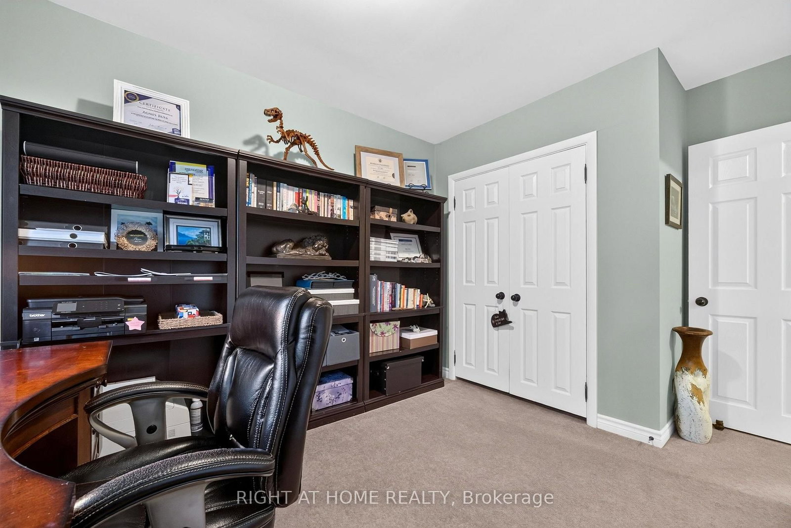 937 Chevrolet Street • Oshawa, ON photo 17