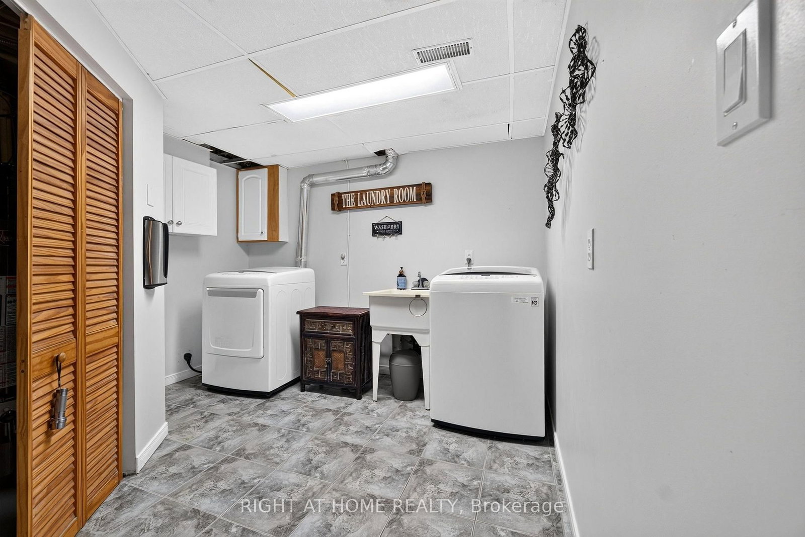 937 Chevrolet Street • Oshawa, ON photo 41