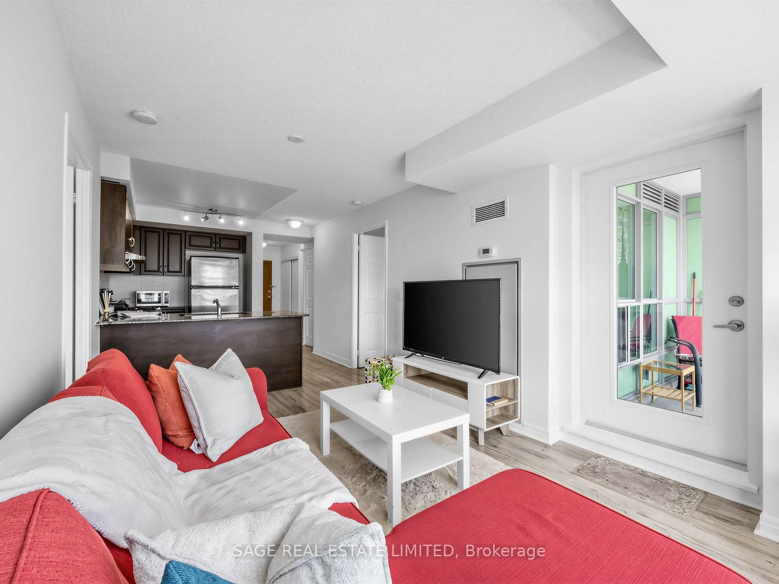 60 Fairfax Crescent • #507 • Toronto, ON photo 13