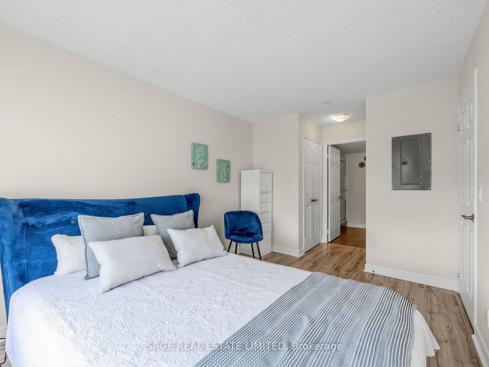 60 Fairfax Crescent • #507 • Toronto, ON photo 16