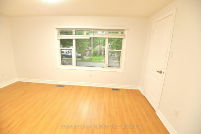 87 Radford Drive • Ajax, ON photo 5