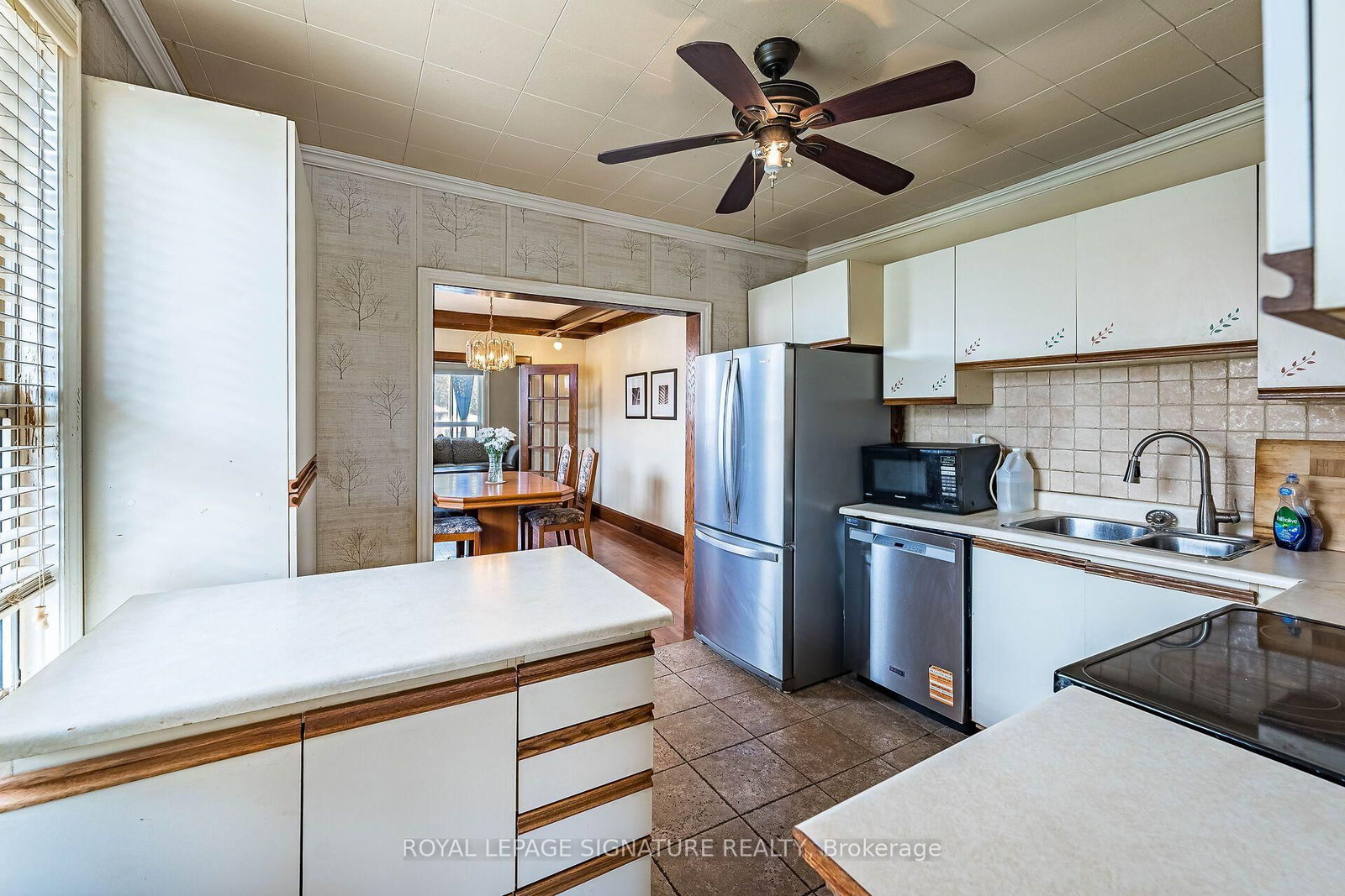 1 Davidson Avenue • Toronto, ON photo 13