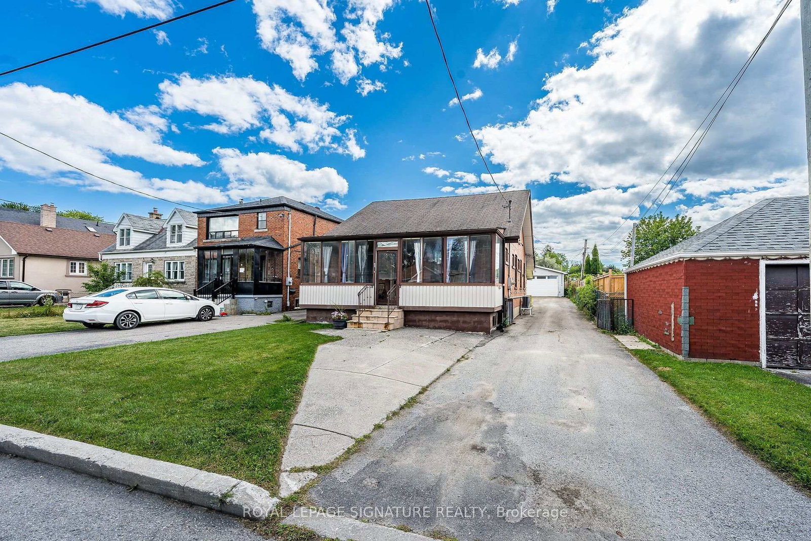 1 Davidson Avenue • Toronto, ON photo 2