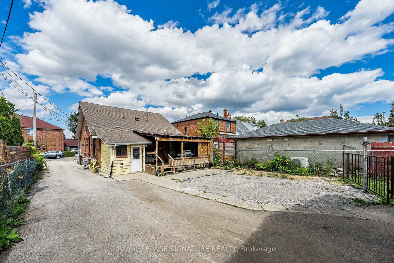 1 Davidson Avenue • Toronto, ON photo 24