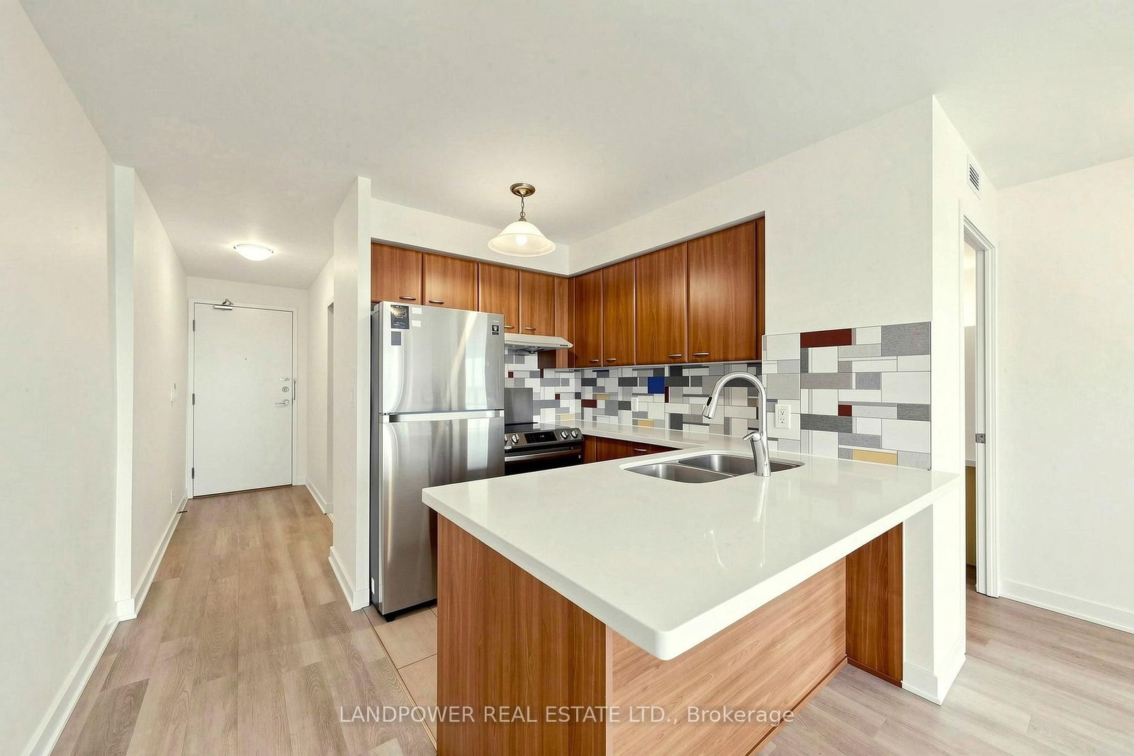 36 Lee Centre Drive • #1801 • Toronto, ON photo 10