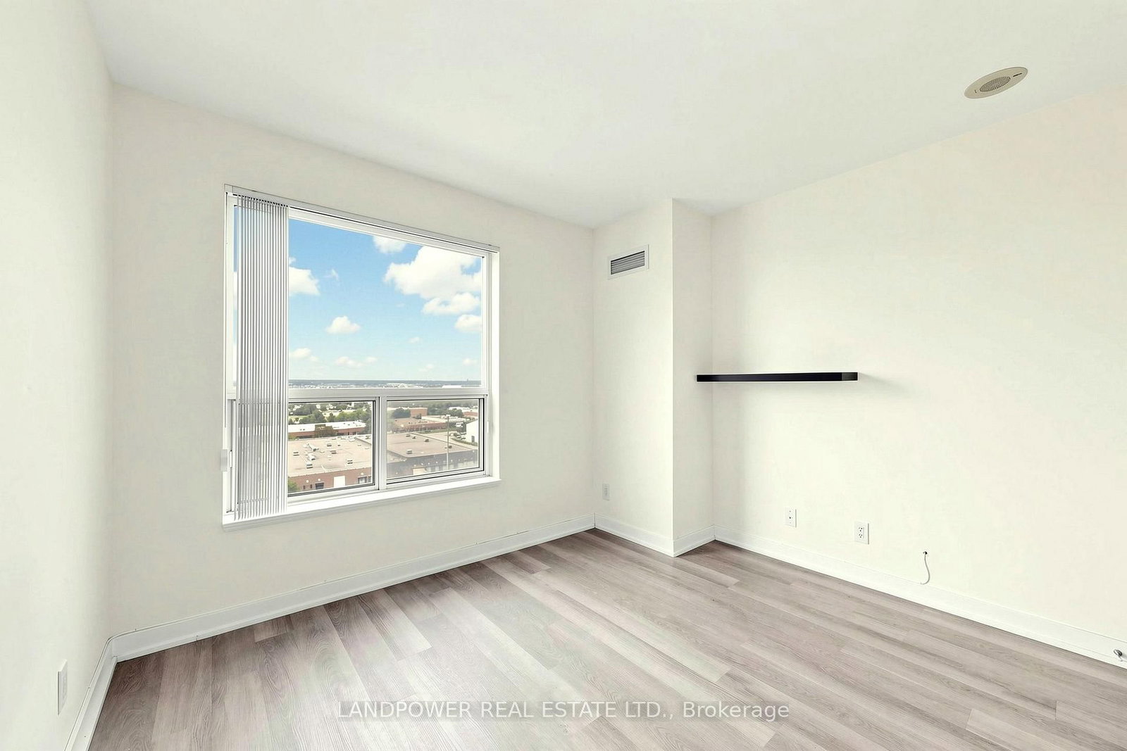 36 Lee Centre Drive • #1801 • Toronto, ON photo 19